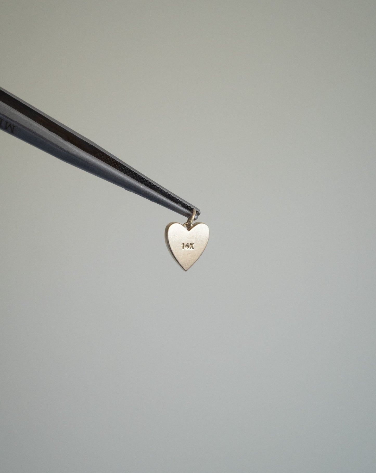 enamel charm - check 'er heart