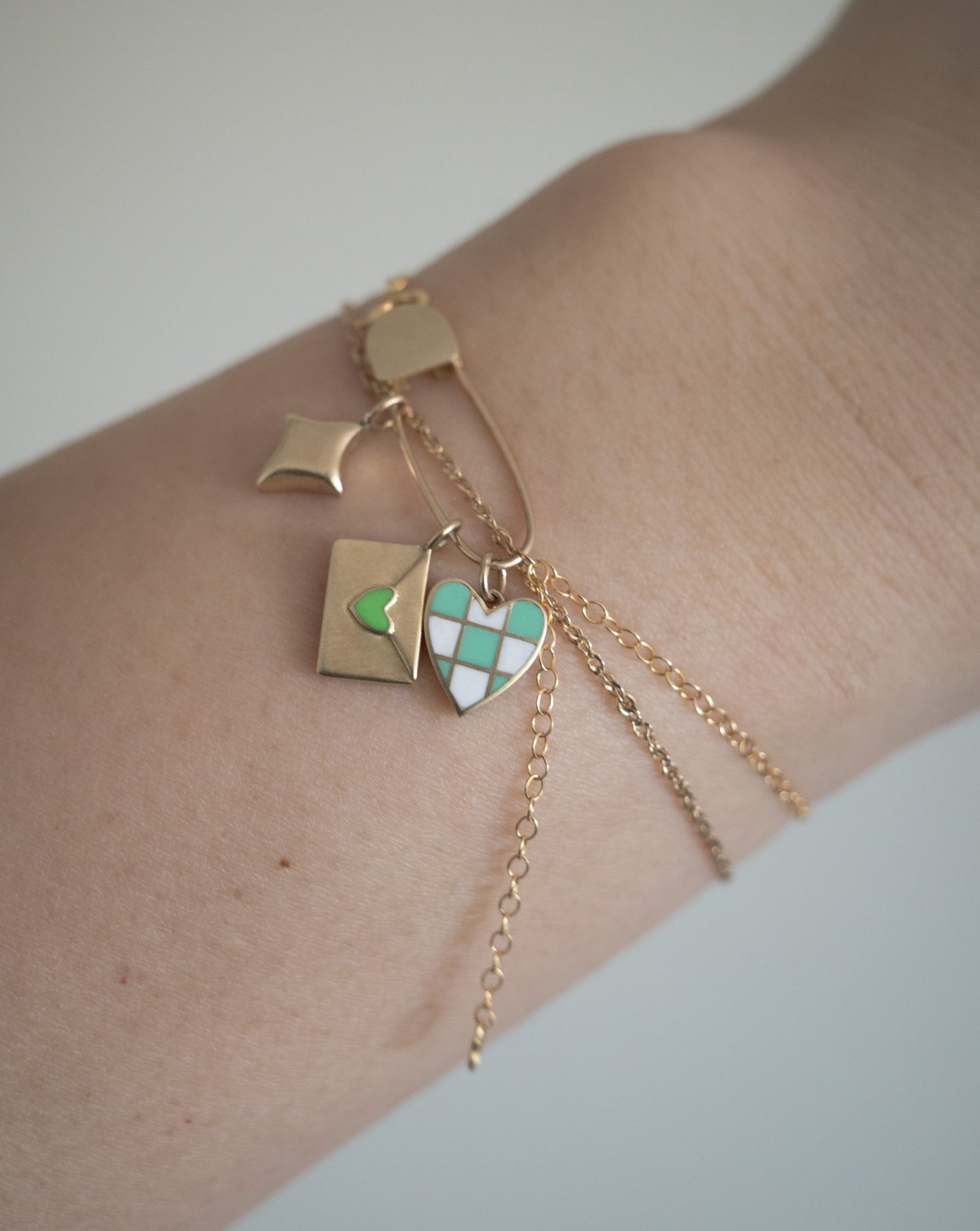 enamel charm - check 'er heart