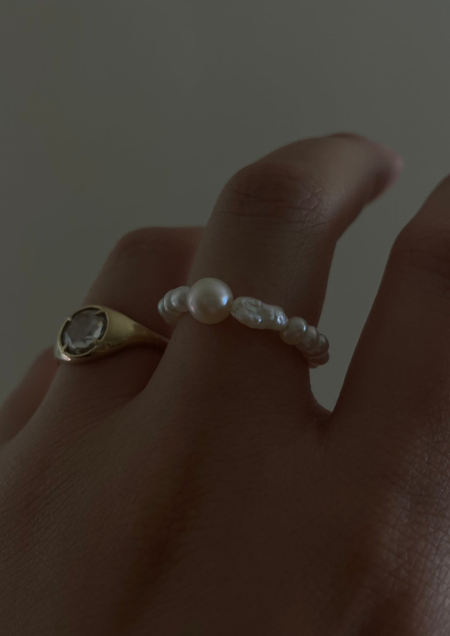 ring - shimmer pearl